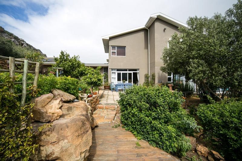 5 Bedroom Property for Sale in Crofters Valley Western Cape